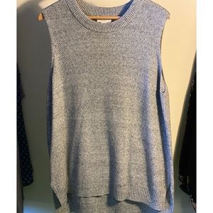 Loft Knit vest in gray